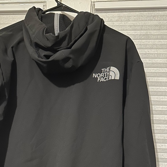 The North Face Men's Size Medium Pullover Hoodie - Picture 4 of 4